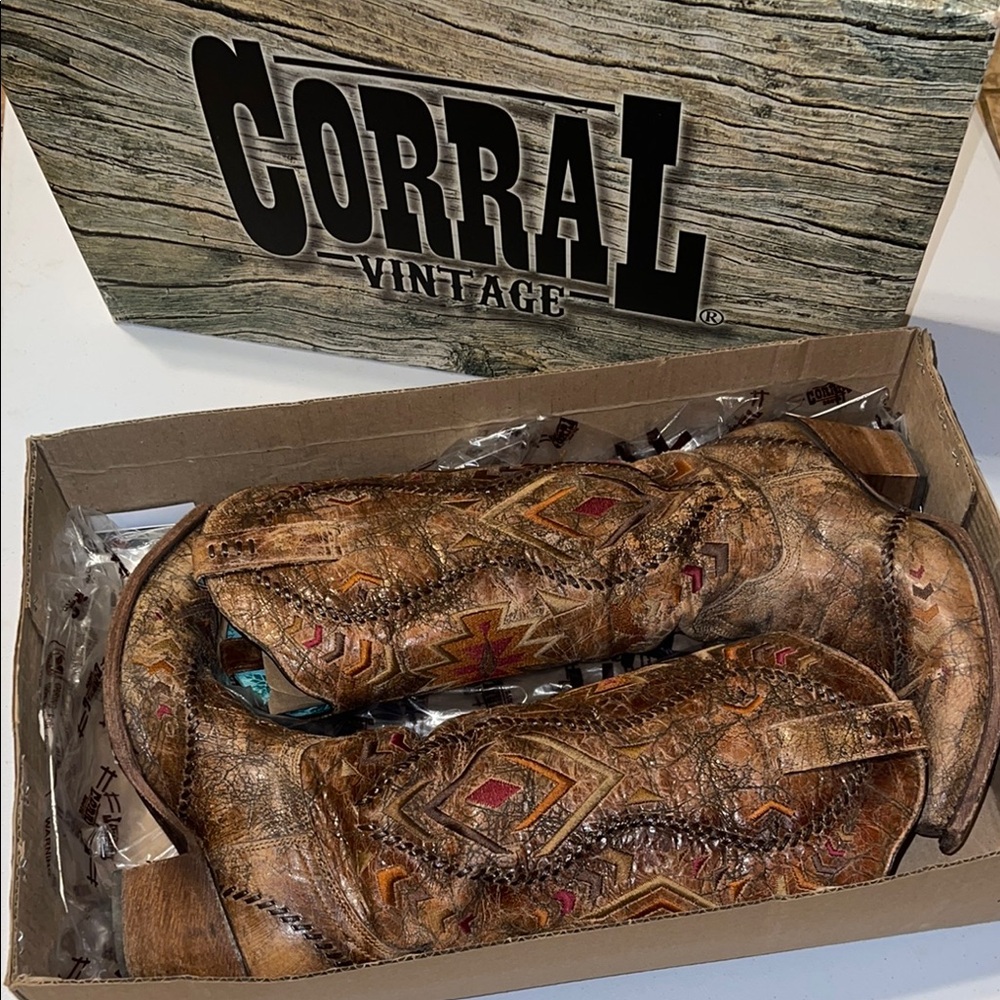 Corral Vintage Western Boots